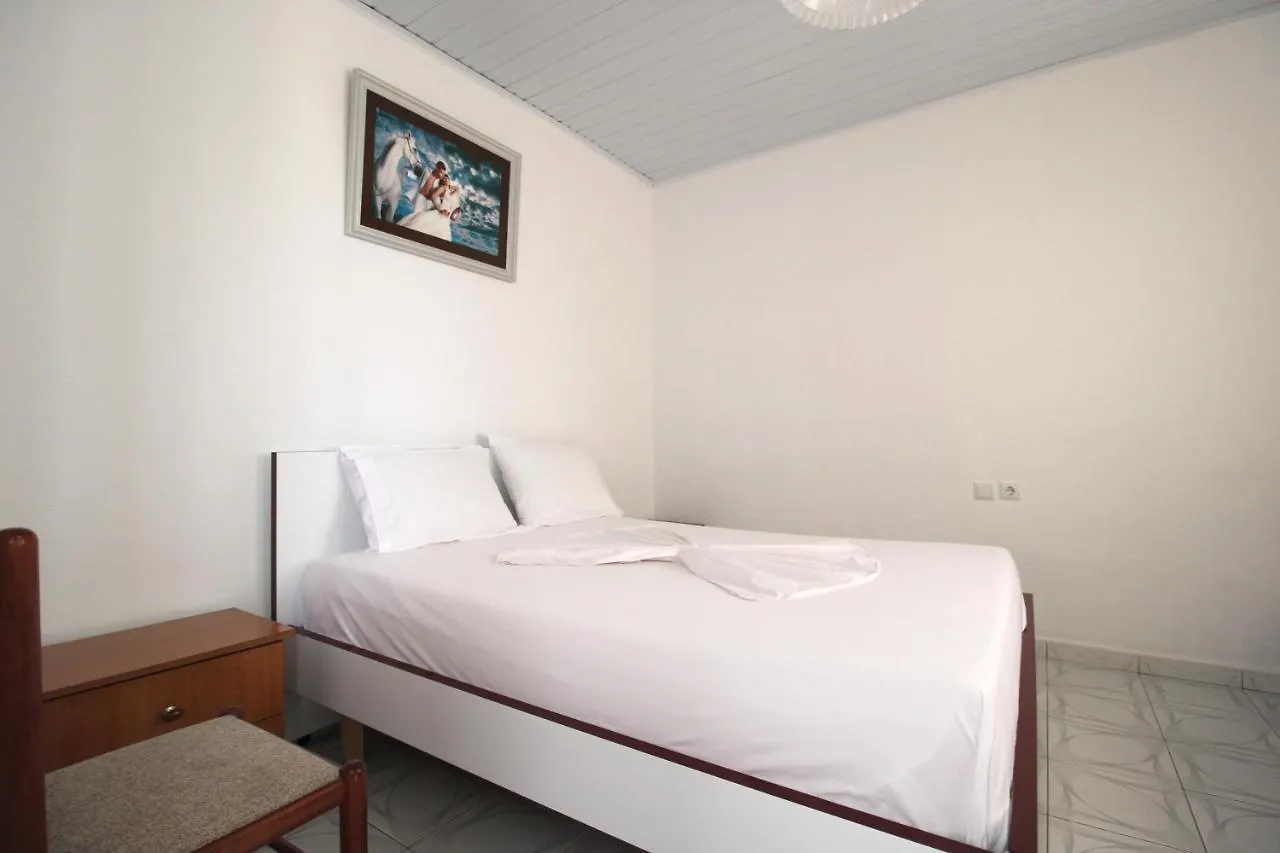 Seaside Vila Genti Pollo Ksamil Aparthotel