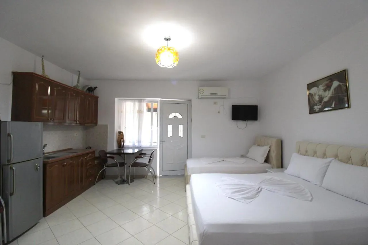 Seaside Vila Genti Pollo Ksamil Aparthotel