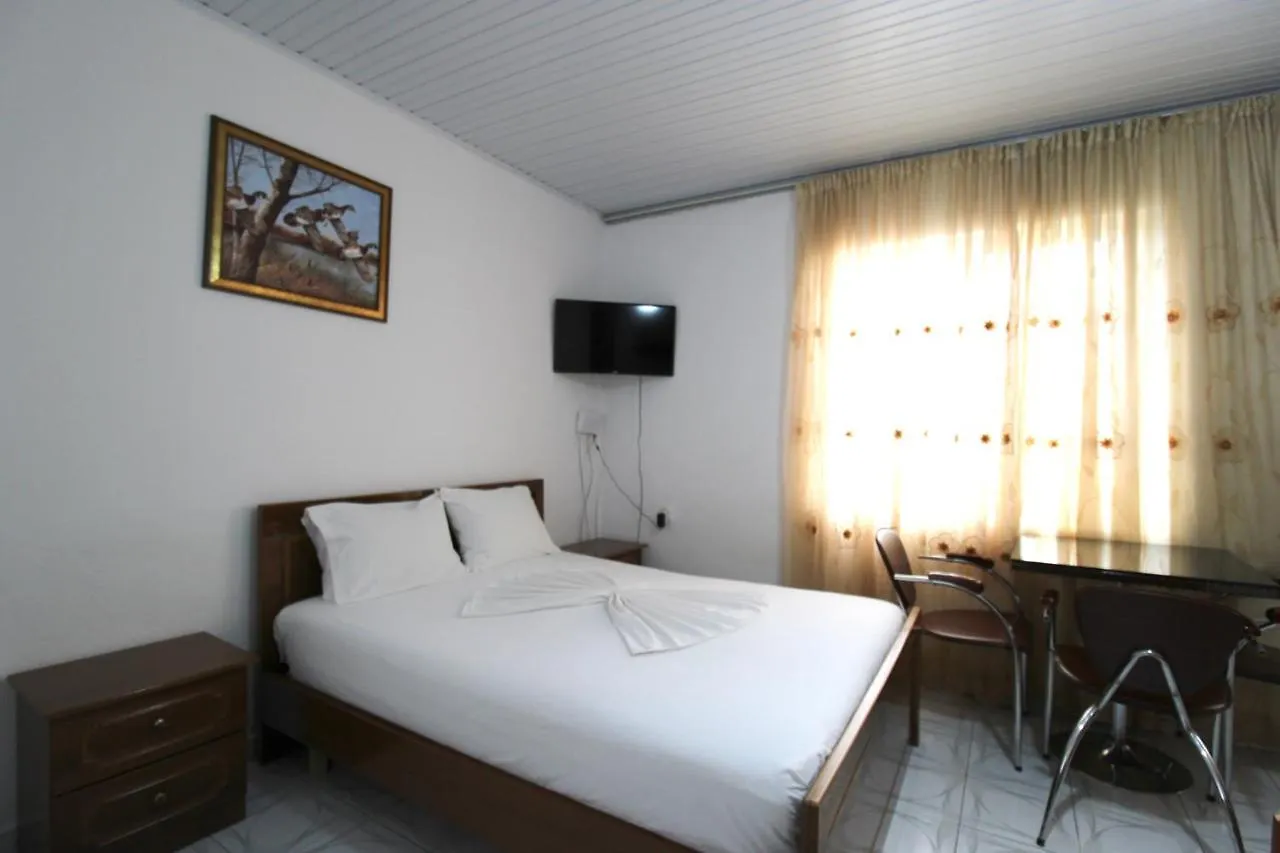 Seaside Vila Genti Pollo Ksamil Aparthotel