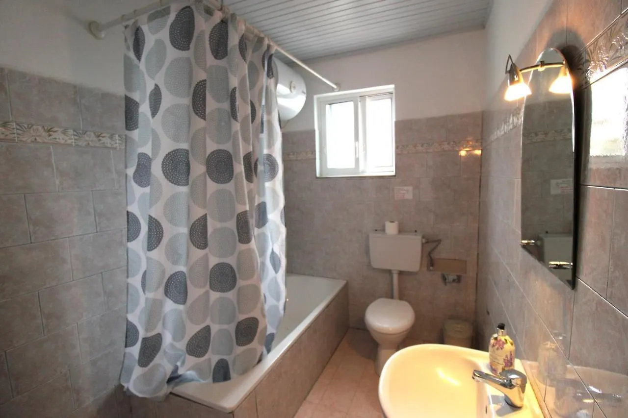 Apart Otel Seaside Vila Genti Pollo Ksamil Arnavutluk