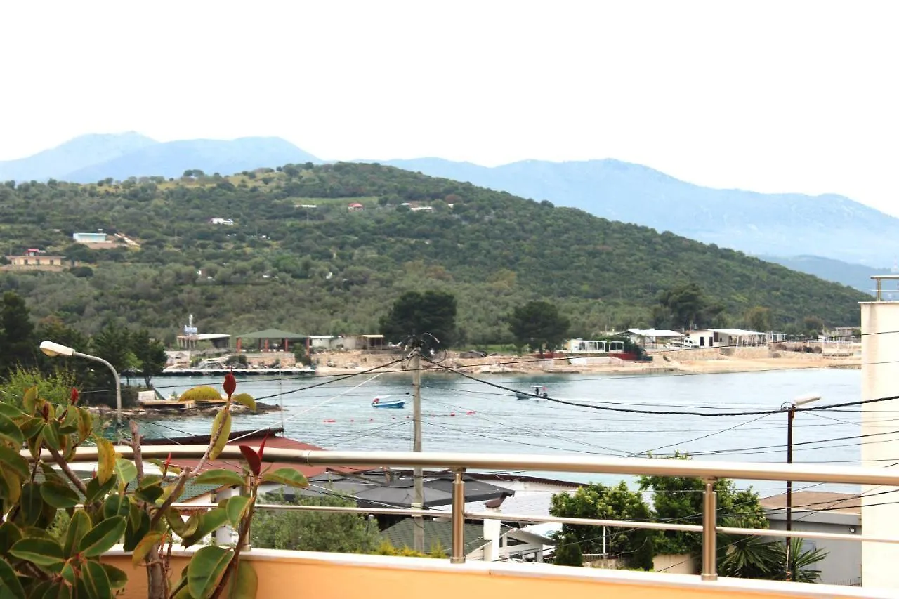 Apart Otel Seaside Vila Genti Pollo Ksamil Arnavutluk