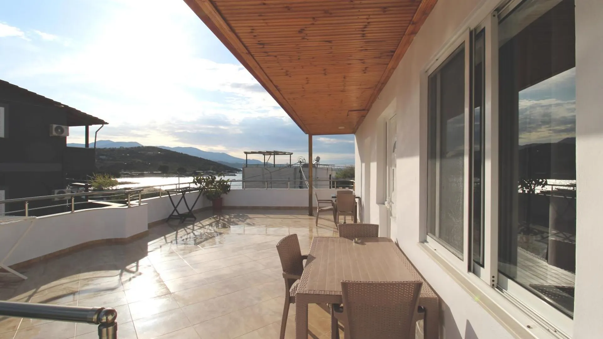 Seaside Vila Genti Pollo Ksamil Apart Otel
