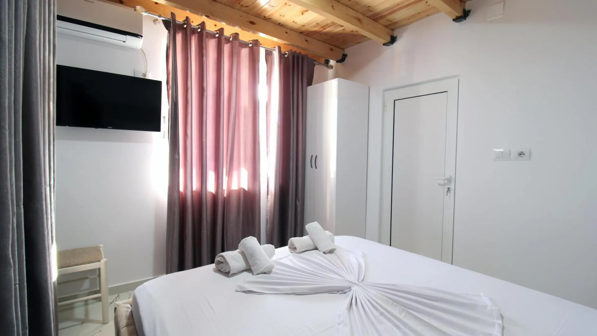 Aparthotel Seaside Vila Genti Pollo Ksamil